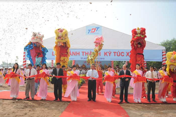 Nhờ chủ trương, chính sách và cơ chế tự chủ đại học mà Đảng, Chính phủ và Tổng liên đoàn Lao động Việt Nam dưới thời Chủ tịch Đặng Ngọc Tùng, Trường Đại học Tôn Đức Thắng đã có những phát triển vượt bậc, ảnh minh họa, nguồn: tdtu.edu.vn. Nhờ chủ trương, chính sách và cơ chế tự chủ đại học mà Đảng, Chính phủ và Tổng liên đoàn Lao động Việt Nam dưới thời Chủ tịch Đặng Ngọc Tùng, Trường Đại học Tôn Đức Thắng đã có những phát triển vượt bậc, ảnh minh họa, nguồn: tdtu.edu.vn.