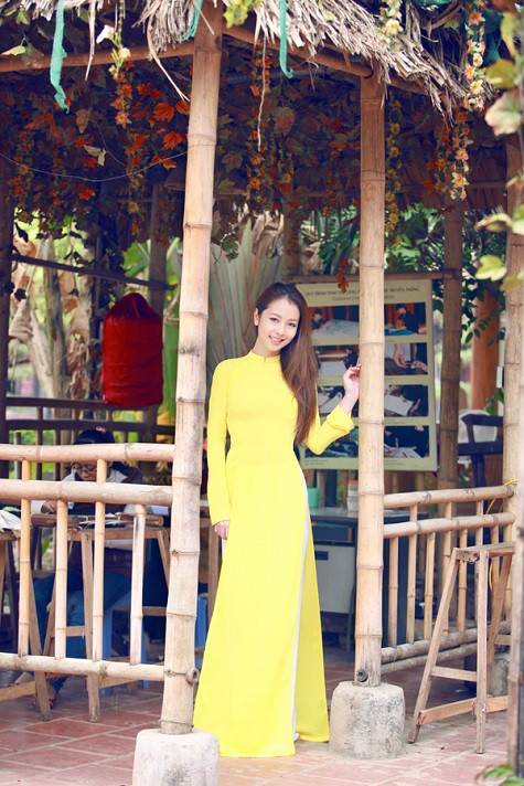 Theo như Jenni chia sẻ, ngày Tết luôn là thời gian đáng nhớ và cũng như mọi năm, Jenni dành 1 tháng để ăn Tết cùng gia đình. Năm nay, gia đình Jenni sẽ ăn Tết lớn khi đại gia đình đoàn tụ tại Việt Nam có cả con trai Bảo Nam, con gái, ông bà ngoại và cả ông bà nội. Theo như Jenni chia sẻ, ngày Tết luôn là thời gian đáng nhớ và cũng như mọi năm, Jenni dành 1 tháng để ăn Tết cùng gia đình. Năm nay, gia đình Jenni sẽ ăn Tết lớn khi đại gia đình đoàn tụ tại Việt Nam có cả con trai Bảo Nam, con gái, ông bà ngoại và cả ông bà nội.