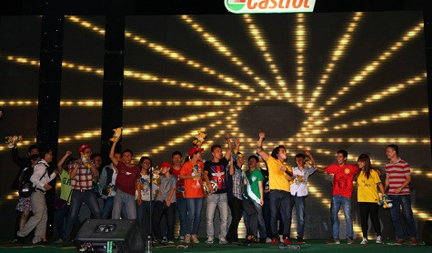 Không chỉ vậy, Phạm Anh Khoa đã có một đêm "cháy" hết mình cùng khán giả trên sân khấu. Không chỉ vậy, Phạm Anh Khoa đã có một đêm "cháy" hết mình cùng khán giả trên sân khấu.