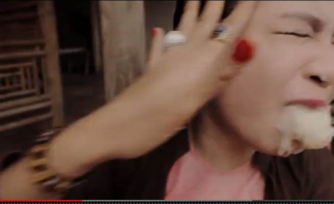 Dương Hoàng Yến trong vai cô Tấm Dương Hoàng Yến trong vai cô Tấm