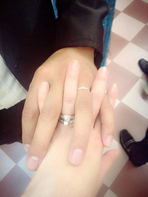 Nhẫn đính hôn của Baggio và Quỳnh Trâm