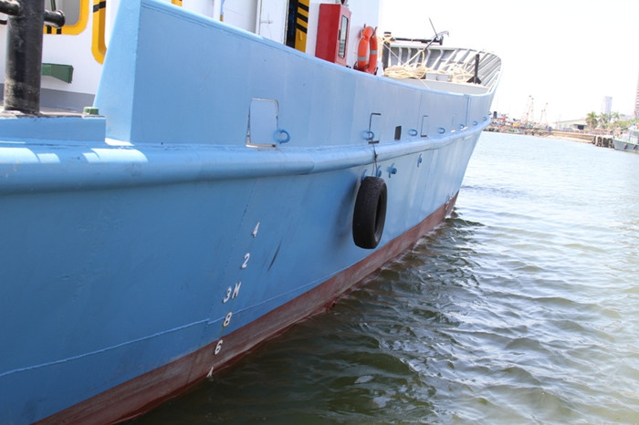 Đây là tàu cá vỏ thép thứ hai của ngư dân miền Trung. Trước đó ngày 10/4, tàu vỏ thép đầu tiên Hoàng Anh 01 đã được bàn giao cho ngư dân Mai Văn Thành (ở Quảng Ngãi).