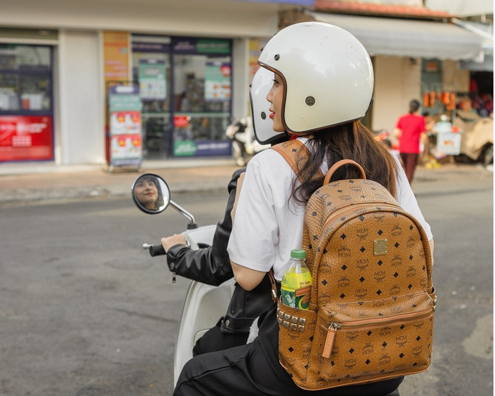 Trà Xanh Không Độ là thức uống được nhiều 2K6 yêu thích và sử dụng mỗi ngày để xua tan căng thẳng mệt mỏi, giải nhiệt cuộc sống trong ngày hè nắng nóng. tra xanh 0 do 2.jpg