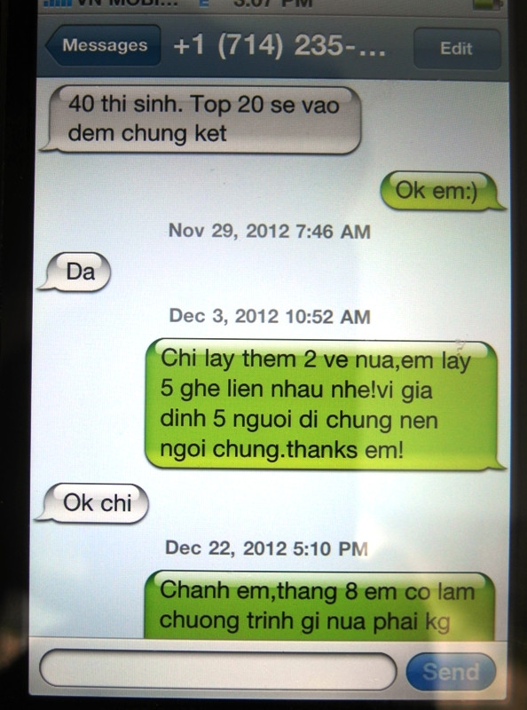 Câu trả lời về mức độ "hoành tráng" của cuộc thi Hoa hậu Phu nhân Người Việt Thế giới: "Có 40 thí sinh. Top 20 sẽ vào chung kết". Thực tế theo chị Diễm Kyly chỉ có 17 thí sinh tham dự và 3 thí sinh đã chán nản bỏ cuộc giữa chừng vì nghe tin Ban tổ chức có sự mua, bán giải tại cuộc thi này. Câu trả lời về mức độ "hoành tráng" của cuộc thi Hoa hậu Phu nhân Người Việt Thế giới: "Có 40 thí sinh. Top 20 sẽ vào chung kết". Thực tế theo chị Diễm Kyly chỉ có 17 thí sinh tham dự và 3 thí sinh đã chán nản bỏ cuộc giữa chừng vì nghe tin Ban tổ chức có sự mua, bán giải tại cuộc thi này.