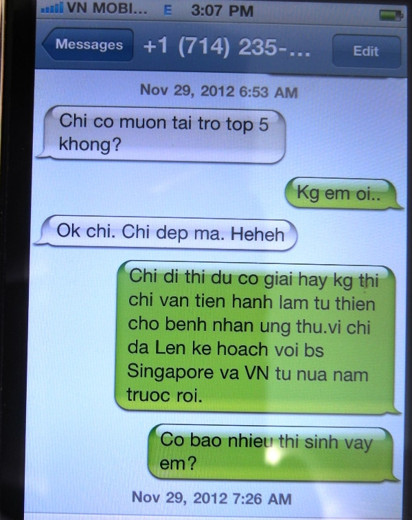 Tin nhắn chào mời "tài trợ" (mua giải) của Minh Chánh gửi từ Mỹ: "Chị có muốn tài trợ top 5 không?". Tin nhắn chào mời "tài trợ" (mua giải) của Minh Chánh gửi từ Mỹ: "Chị có muốn tài trợ top 5 không?".