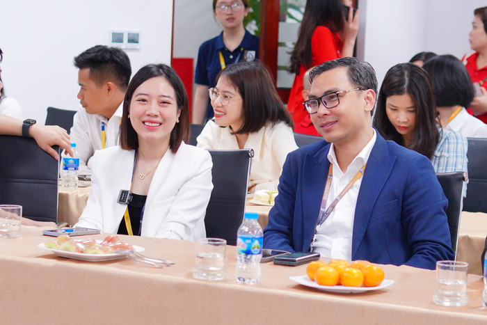 Các đại biểu tham dự khai mạc chương trình VNU-IS Job Link Week 2025. 7R408369.JPG