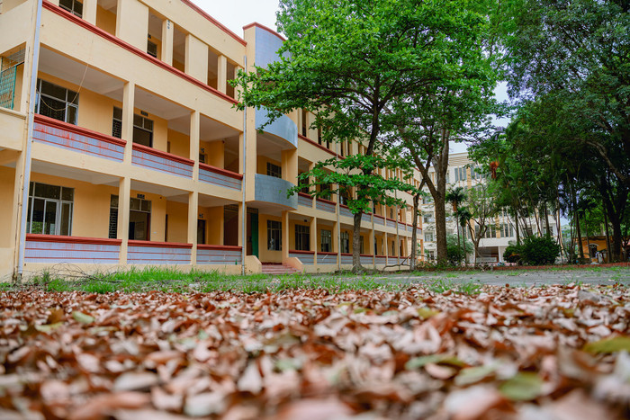 Một góc khuôn viên Trường Trung học phổ thông chuyên Vĩnh Phúc. Ảnh: Fanpage nhà trường Một góc khuôn viên Trường Trung học phổ thông chuyên Vĩnh Phúc. Ảnh: Fanpage nhà trường
