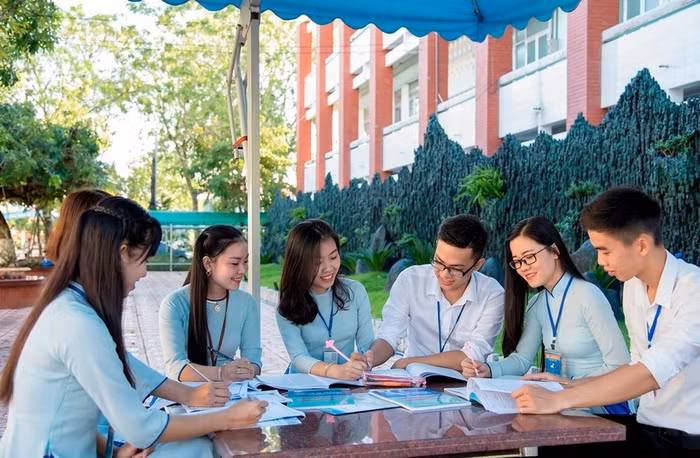 Năm nay, chỉ tiêu tuyển sinh ngành sư phạm giảm mạnh, trong đó, nhiều cơ sở phải dừng tuyển sinh do không có đơn đặt hàng từ địa phương. Ảnh minh họa: nguồn Báo Chính phủ
