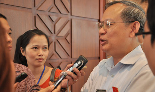 "Quốc hội cũng phải có trách nhiệm xem xét việc này" - ông Đinh Xuân Thảo. "Quốc hội cũng phải có trách nhiệm xem xét việc này" - ông Đinh Xuân Thảo.