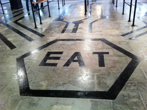 Một trong những điểm thu hút tại Facebook là Epic Cafe. Một trong những điểm thu hút tại Facebook là Epic Cafe.