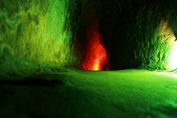 Trong lòng địa đạo. Ảnh: Nguyễn Nam Phương/ VnExpress.