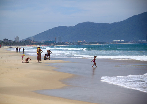 Bãi biển nơi ông Mollo Francois tắm. Ảnh: Nguyễn Đông. Bãi biển nơi ông Mollo Francois tắm. Ảnh: Nguyễn Đông.