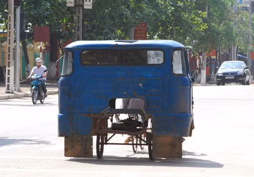 Xe trong xe. Ảnh: Hung MT.