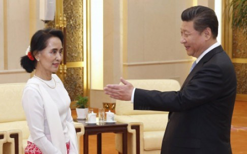 Ông Tập Cận Bình tiếp bà Aung San Suu Kyi. Ảnh: SCMP. Ông Tập Cận Bình tiếp bà Aung San Suu Kyi. Ảnh: SCMP.