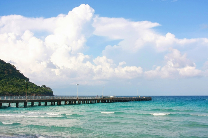 Cầu cảng Bãi Ngự xã đảo Thổ Châu, huyện Thổ Châu tỉnh Kiên Giang. Ảnh: dulich-phuquoc.vn Cầu cảng Bãi Ngự xã đảo Thổ Châu, huyện Thổ Châu tỉnh Kiên Giang. Ảnh: dulich-phuquoc.vn