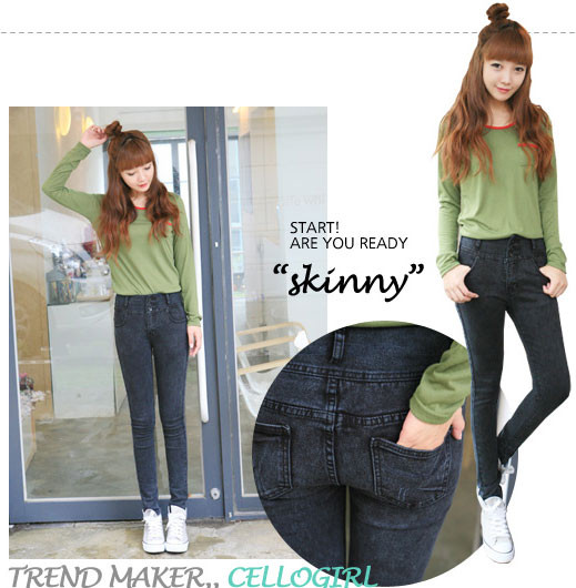 Mốt quần cạp cao và sơ vin khiến bạn đẹp và lạ, những cô nàng có eo bánh mì cũng giấu khéo được nhược điểm của mình đó. Mốt quần cạp cao và sơ vin khiến bạn đẹp và lạ, những cô nàng có eo bánh mì cũng giấu khéo được nhược điểm của mình đó.