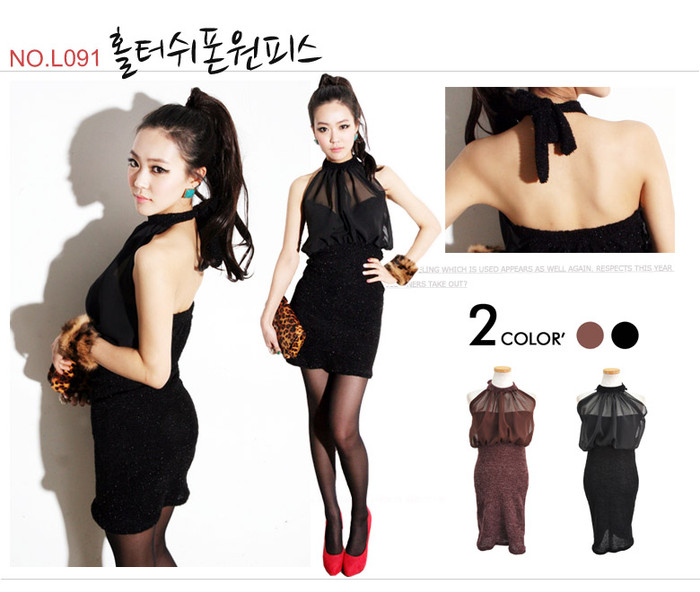 Chân váy dạ kết hợp cùng voan mỏng màu đen mang đến cho bạn vẻ đẹp lạnh lùng, kiêu sa và cực kỳ cuốn hút.