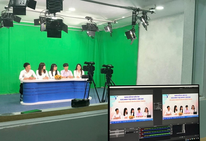 Trường quay phục vụ công tác giảng dạy ngành truyền thông đa phương tiện. Ảnh: NTCC Trường quay phục vụ công tác giảng dạy ngành truyền thông đa phương tiện. Ảnh: NTCC