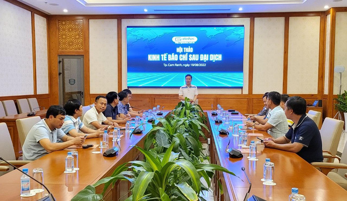 Quang cảnh buổi hội thảo. Quang cảnh buổi hội thảo.