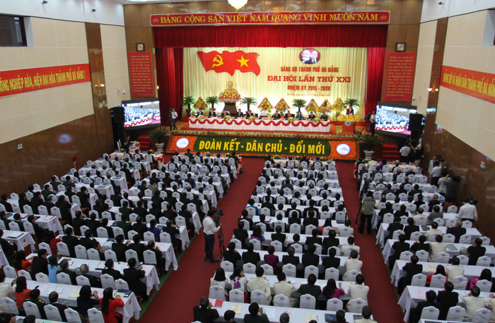 Đại hội Đảng bộ thành phố Đà Nẵng lần thứ XXI, nhiệm kỳ 2015-2020. Ảnh Thùy Linh Đại hội Đảng bộ thành phố Đà Nẵng lần thứ XXI, nhiệm kỳ 2015-2020. Ảnh Thùy Linh