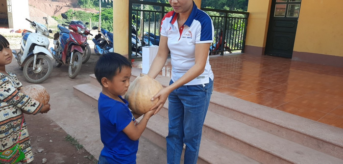 Bí đỏ to.... Bí đỏ to....