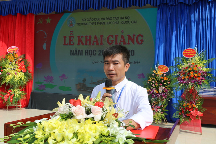 ông Nguyễn Thanh Tuấn - Hiệu trưởng trường Trung học phổ thông Phan Huy Chú huyện Quốc Oai. Ảnh: trường Phan Huy Chú ông Nguyễn Thanh Tuấn - Hiệu trưởng trường Trung học phổ thông Phan Huy Chú huyện Quốc Oai. Ảnh: trường Phan Huy Chú