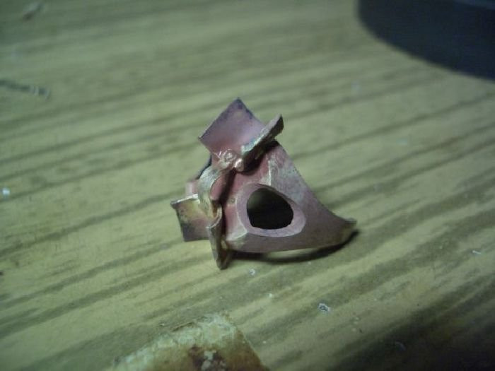 Gắn thêm chi tiết mới Gắn thêm chi tiết mới