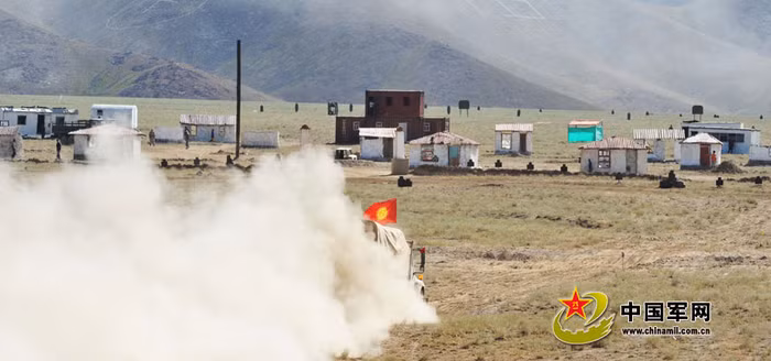 Thao trường diễn tập Sứ mệnh hòa bình 2012 Thao trường diễn tập Sứ mệnh hòa bình 2012