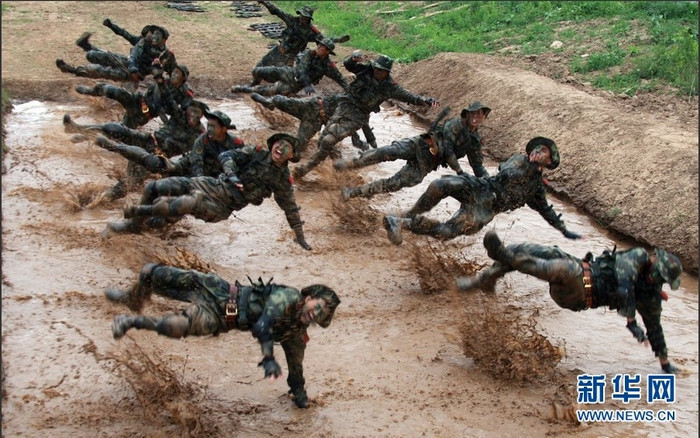 Tập võ dưới bùn Tập võ dưới bùn