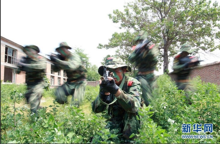 Diễn tập chiến thuật đặc nhiệm chống khủng bố Diễn tập chiến thuật đặc nhiệm chống khủng bố