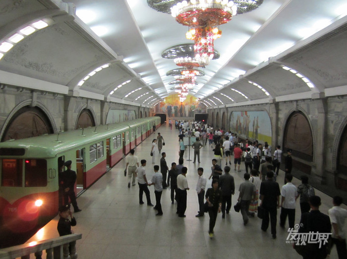Một ga tàu điện ngầm ở thủ đô Bình Nhưỡng Một ga tàu điện ngầm ở thủ đô Bình Nhưỡng
