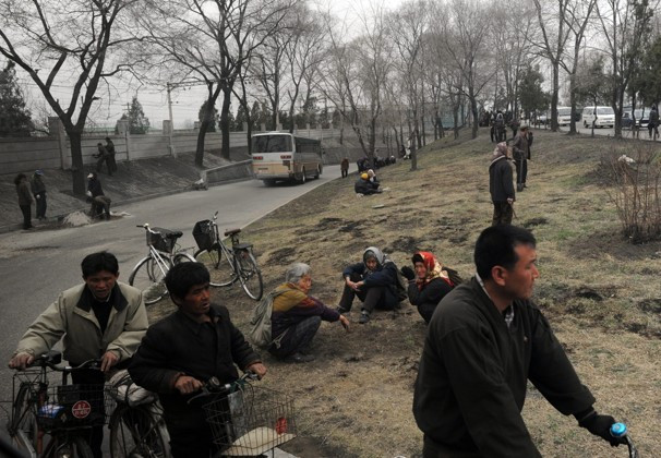 Nhiều người lao động ở Bình Nhưỡng đang khó khăn trong tìm kiếm việc làm (ảnh: Washington Port) Nhiều người lao động ở Bình Nhưỡng đang khó khăn trong tìm kiếm việc làm (ảnh: Washington Port)