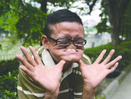 Ít ai ngờ chiêu trò dọa con nít ấy lại giúp "Quỷ mặt nát" kiếm cả chục ngàn USD