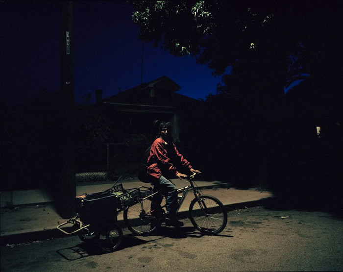 Mưu sinh lúc nửa đêm Mưu sinh lúc nửa đêm