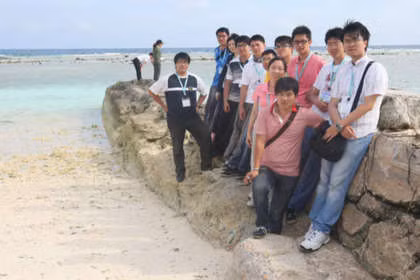 Đoàn giảng viên, sinh viên đại học Hải dương Đài Loan theo tàu hải quân ra đảo Ba Bình (trái phép) hồi tháng 7 năm ngoái