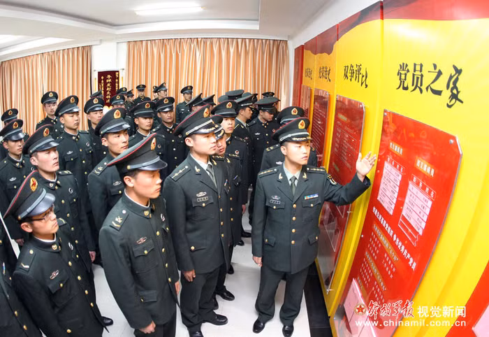 Một hoạt động chính trị của lực lượng sĩ quan tên lửa lữ đoàn "bách phát bách trúng"