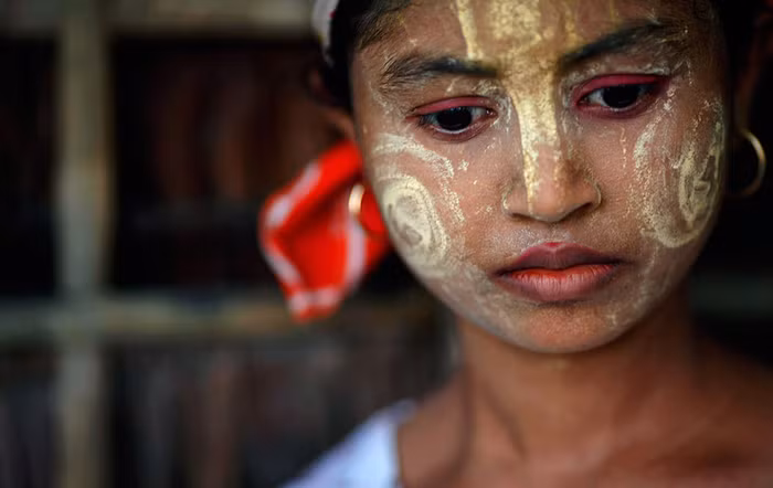 Một thiếu nữ nông thôn Myanma