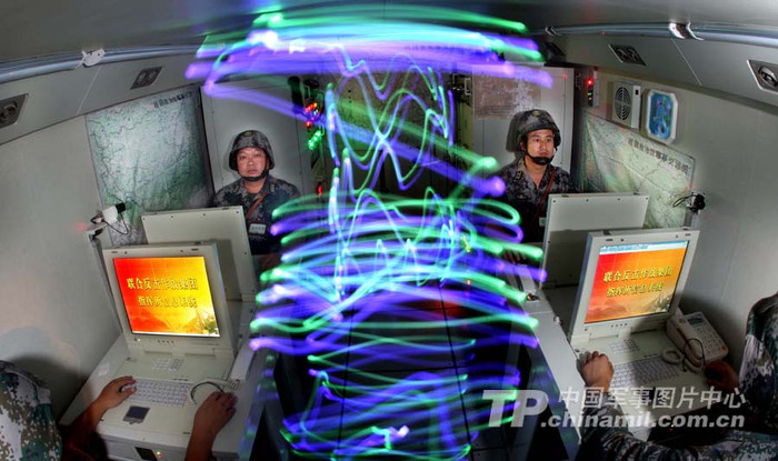 Hệ thống chỉ huy hải quân Trung Quốc hoạt động trong môi trường điện từ