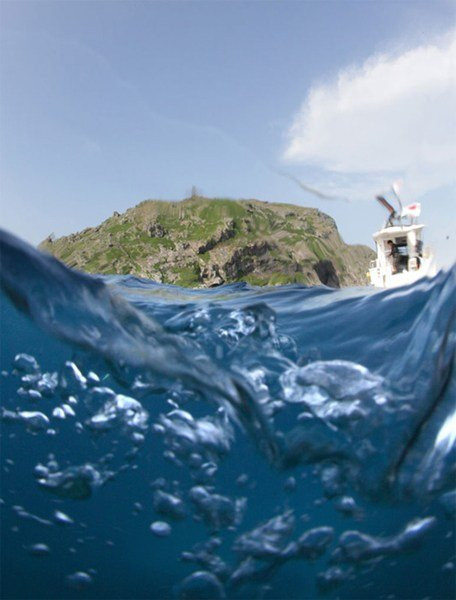 Sóng biển Hoa Đông và những con sóng ngầm chính trị trong quan hệ Nhật - Trung