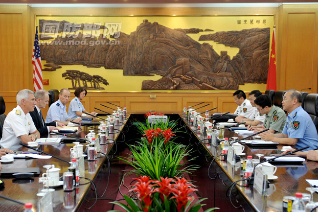Phó tổng tham mưu trưởng quân đội Trung Quốc, ông Mã Hiểu Thiên hội đàm với Đô đốc Samuel J.Locklear III