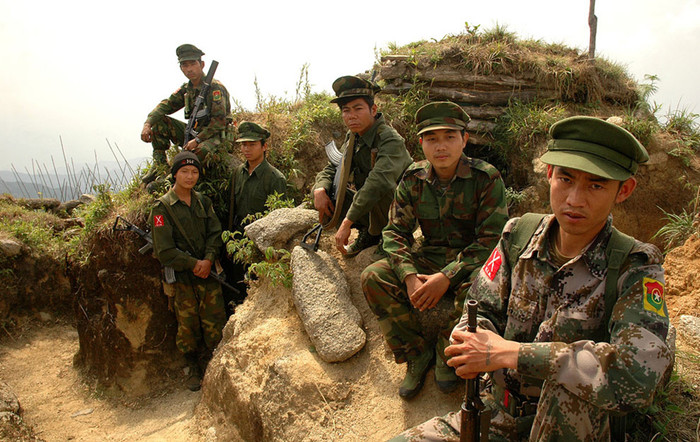 Những người lính Myanmar Những người lính Myanmar