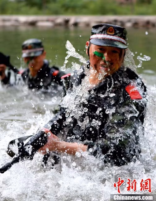 Điều kiện huấn luyện khắc nghiệt góp phần nâng cao khả năng tác chiến cho lực lượng này