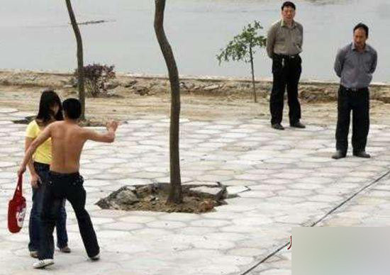 Bạo lực với phụ nữ Bạo lực với phụ nữ