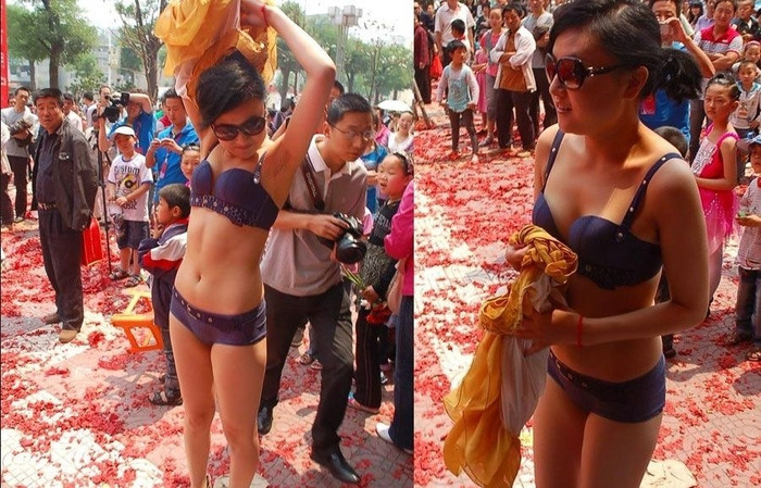 "Khoe hàng" nơi công cộng "Khoe hàng" nơi công cộng