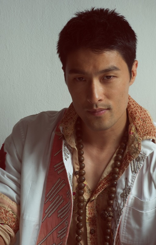 Xem ra, bên cạnh niềm đam mê nghệ thuật.... Xem ra, bên cạnh niềm đam mê nghệ thuật....