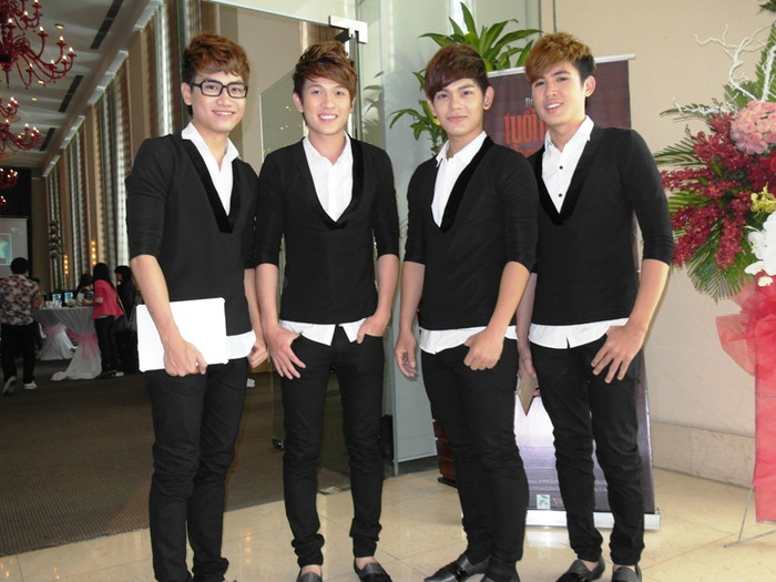 Nhóm nhạc V.Music.