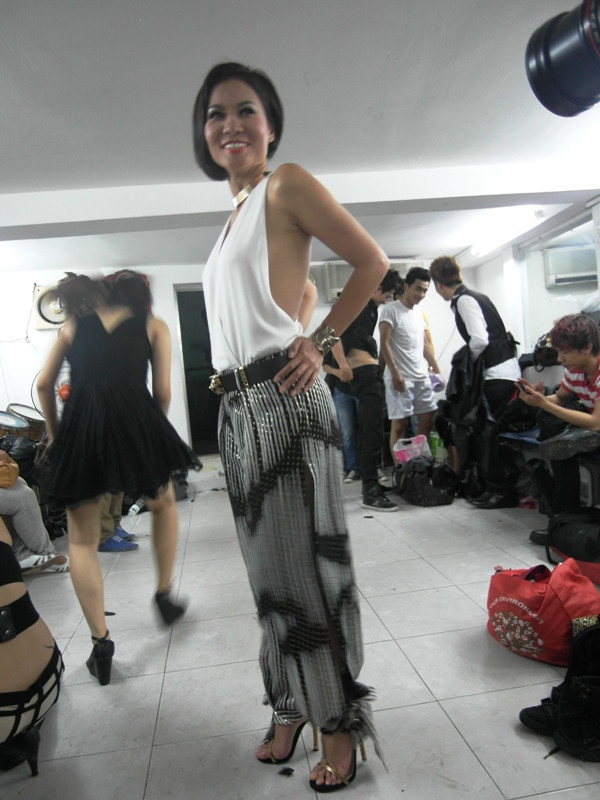 Vừa trở về từ Mỹ, Thu Minh đã tham gia ngay đêm Ngàn sao hội tụ của Thanh Thảo.