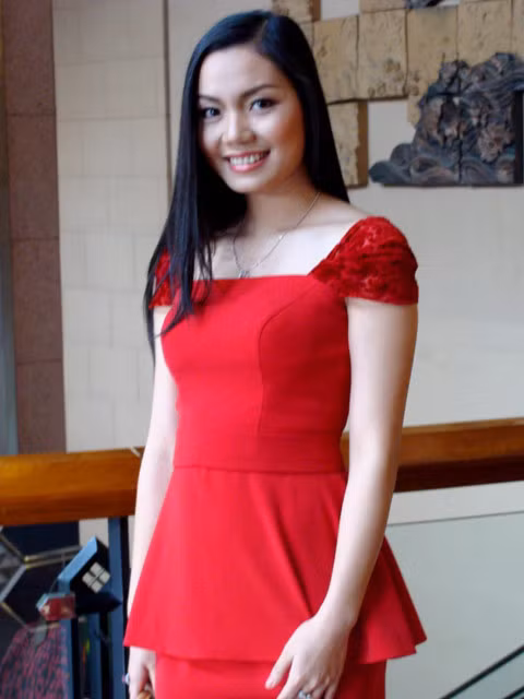 Tại sân chơi Bài hát yêu thích, ca sĩ Ngọc Anh đã bị huỷ gần 10 ngàn tin nhắn được BTC cho rằng là những tin nhắn ảo