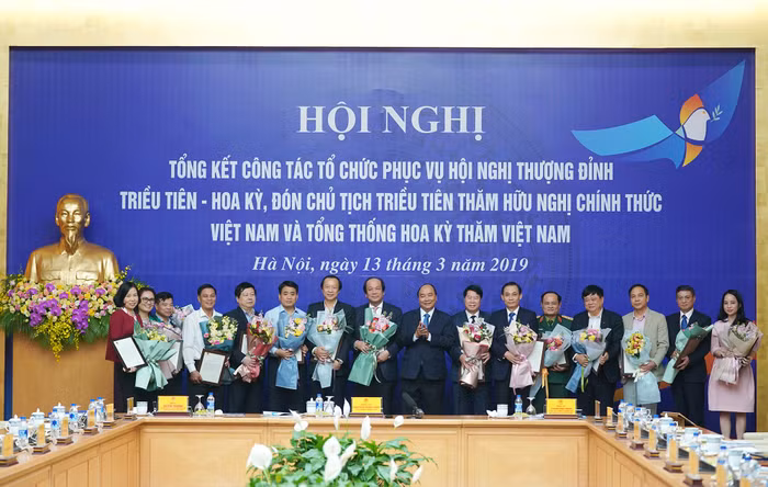 Nhiều Bộ, ngành, địa phương nhận được thư khen của Thủ tướng. Ảnh: VGP