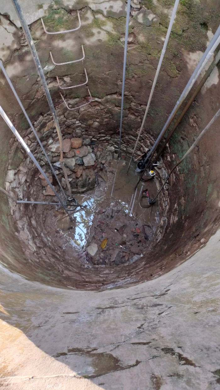 Giếng nước trong trường học ở Sìn Hồ cạn khô. Ảnh: Phòng Giáo dục và Đào tạo Sìn Hồ cung cấp Giếng nước trong trường học ở Sìn Hồ cạn khô. Ảnh: Phòng Giáo dục và Đào tạo Sìn Hồ cung cấp